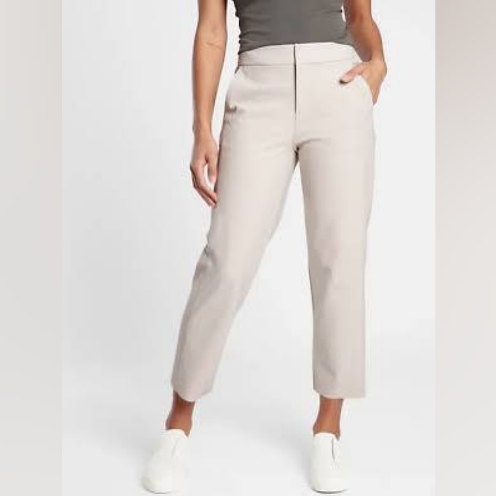 Athleta Stellar Straight Cropped Pant Womens 8 Beige Sand Cream